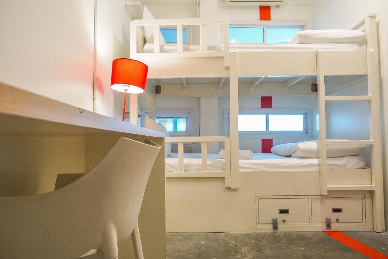 Hq Hostel Silom Bangkok Kültér fotó