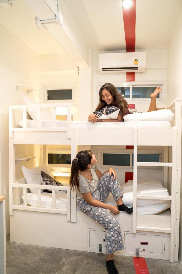 Hq Hostel Silom Bangkok Kültér fotó
